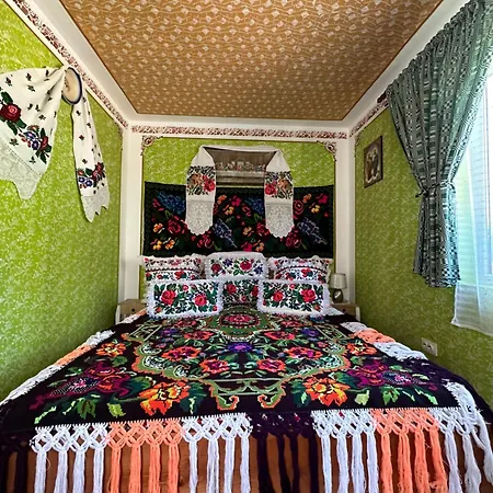 Floare De Maramures 1
